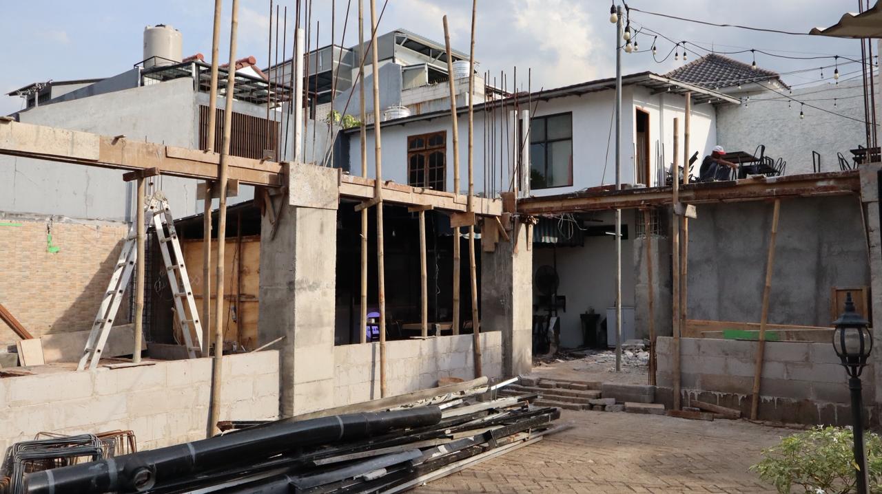 PROGRESS ( 30% ) RENOVASI BONJUR CAFE N RESTO